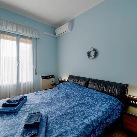 Casa Azzurra Apartment *